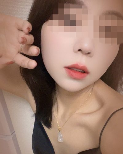 {"data":{"duet_original_group_id":null,"prop_list":"MTc3MTEzMDA=","product":"aweme","duet_group_id":null}}